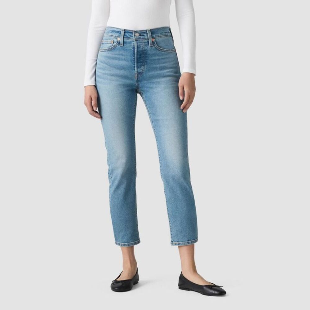 Levi's Women's Wedgie Straight Pant Medium Wash 32